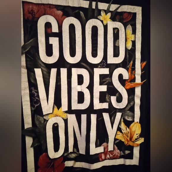 Unisex size 3x black T-shirt good vibes only and floral - Picture 2 of 4